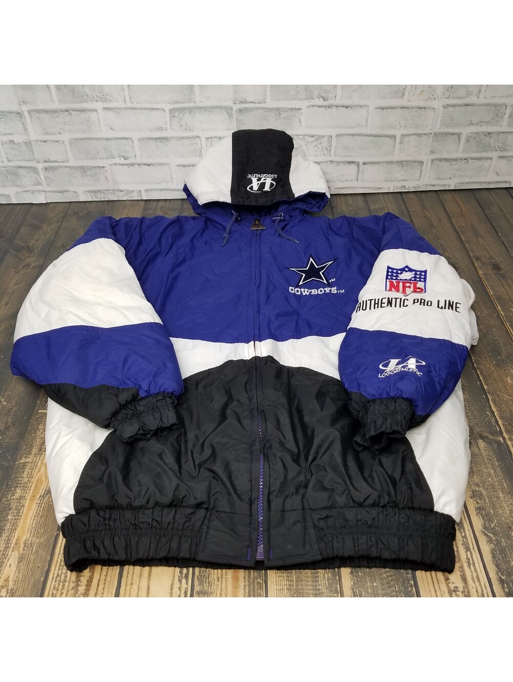 Vintage LOGO ATHLETIC PRO LINE L Dallas Cowboys Full ZIP with Hood Winter Jacket